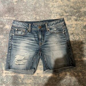 American Eagle Mid Rise Short Size 0